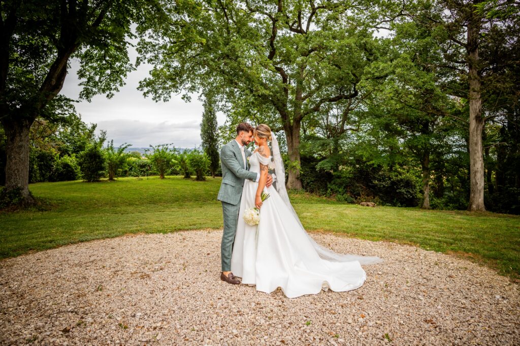 Le mariage de Eleonore et Louis au Château de Saint-Jean-des-Plats