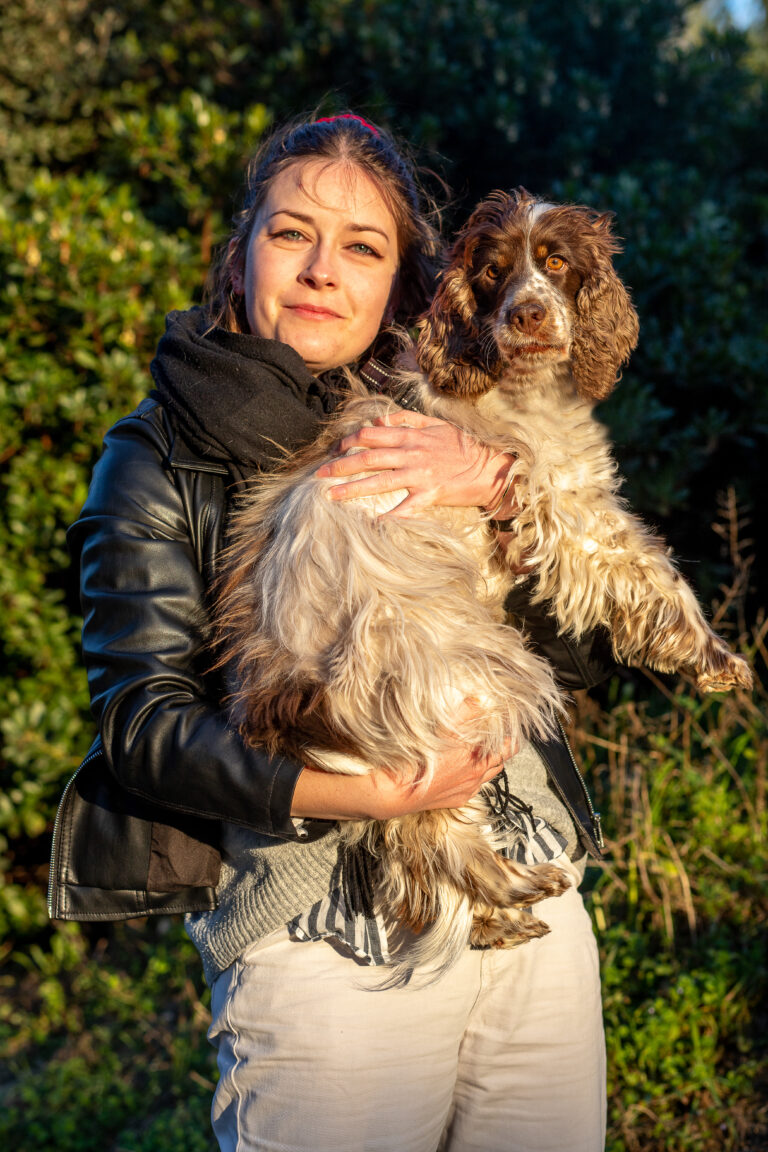 Comment intégrer votre animal de compagnie dans vos photos de famille : Conseils pour inclure vos animaux dans les photos.