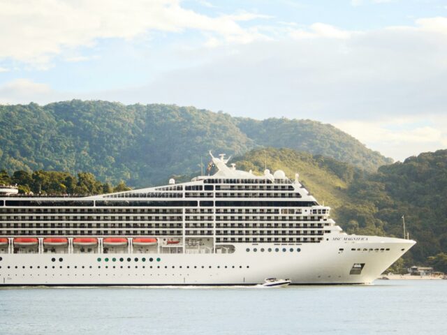 Croisière transatlantique pour votre lune de miel : Une expérience romantique unique