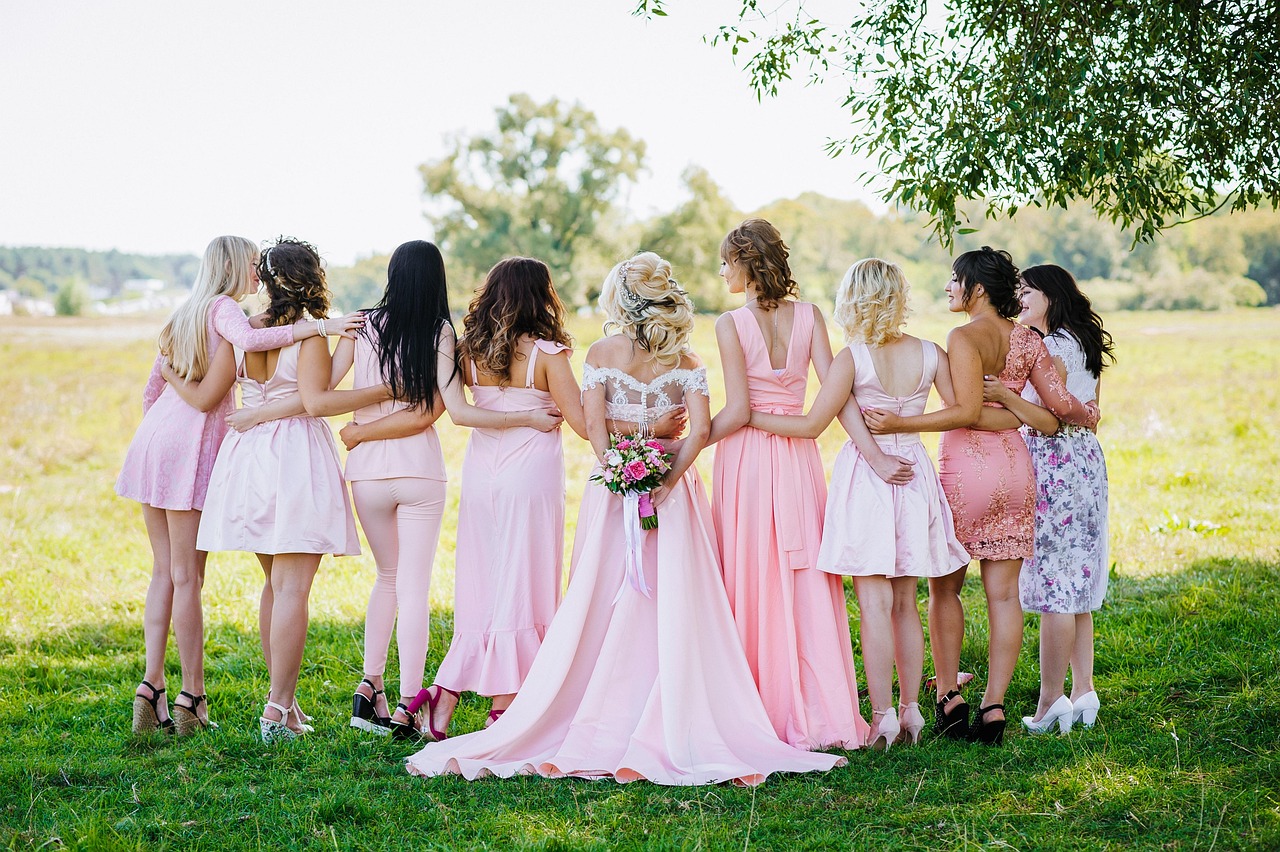 La robe blanche le jour J : Obligation ou choix personnel pour votre mariage ?