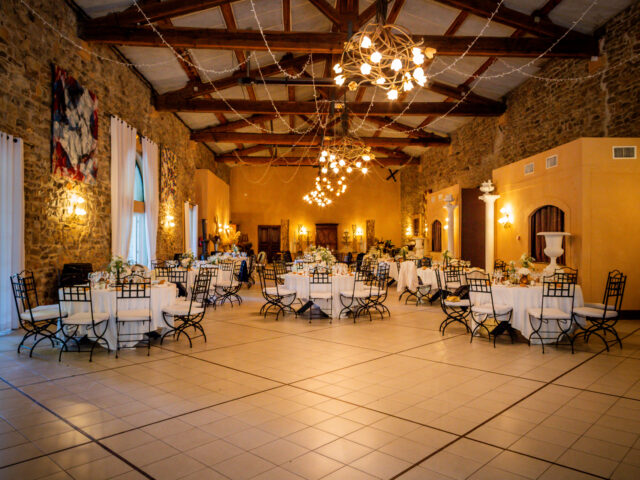 Plan de table pour un mariage : Guide complet pour organiser la réception parfaite